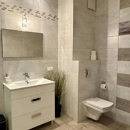 Two Triton Park Appartement