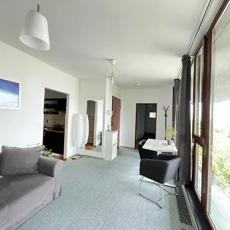 Two Triton Park * Varsovie